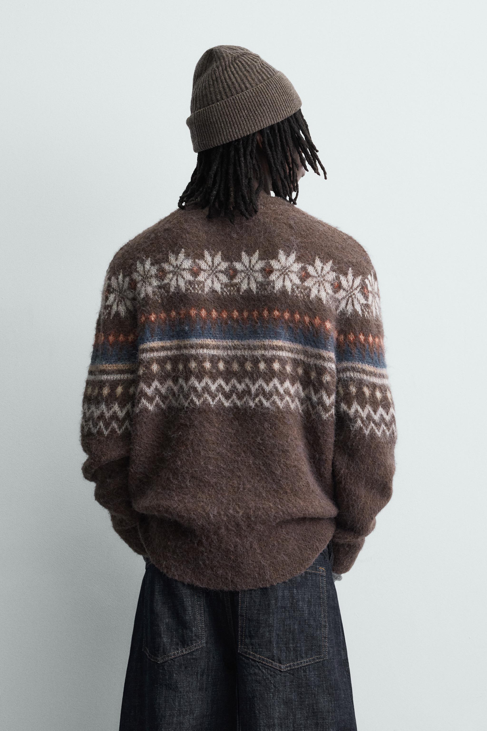 TEXTURED GEOMETRIC JACQUARD JUMPER